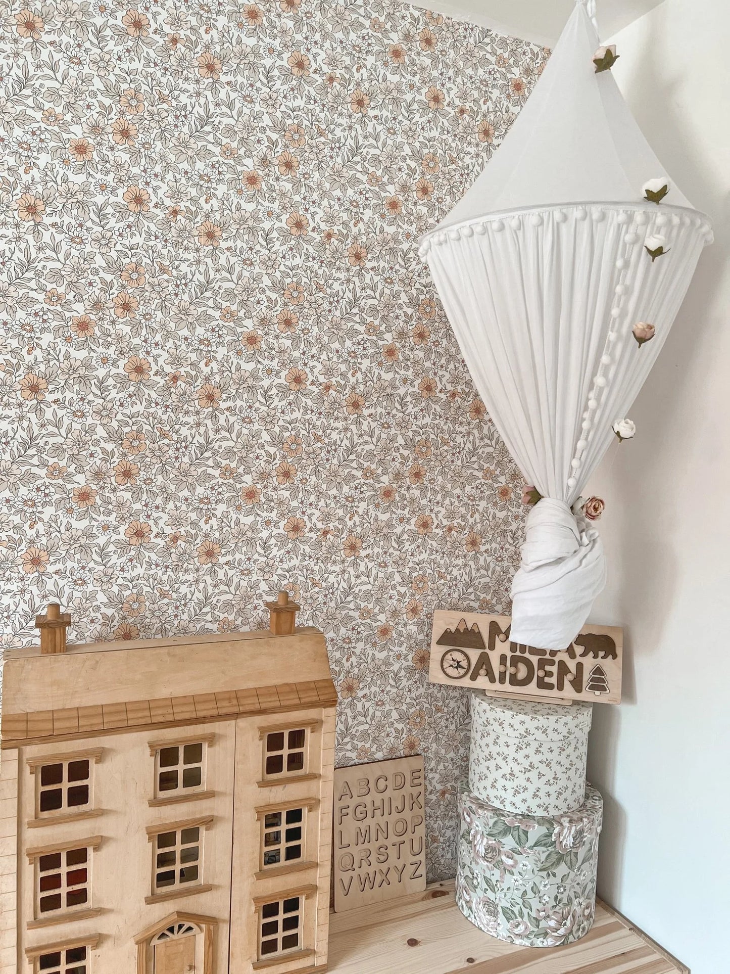 Mia Peel and Stick Removable Wallpaper