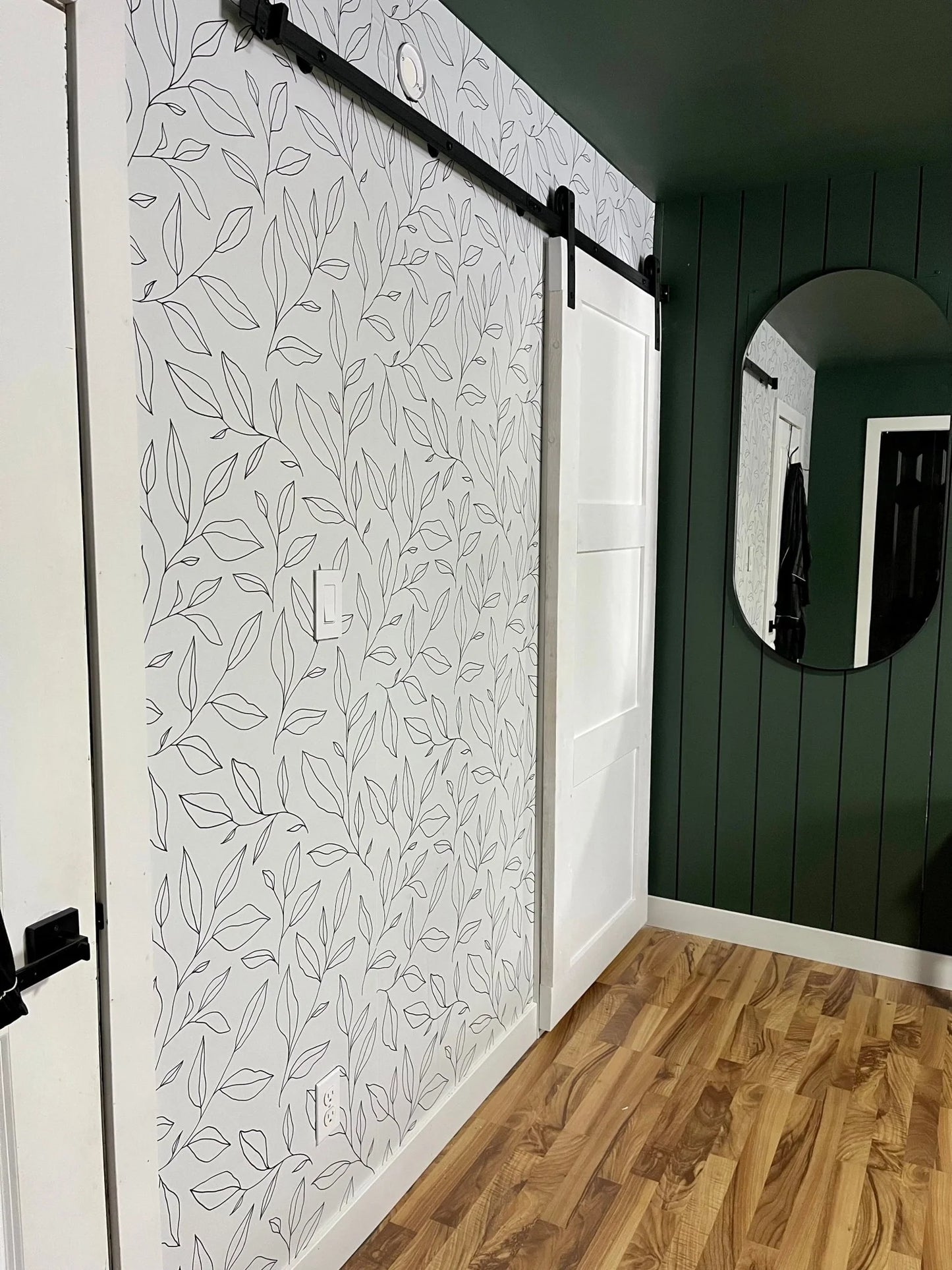Minimal Floral Peel and Stick Wallpaper