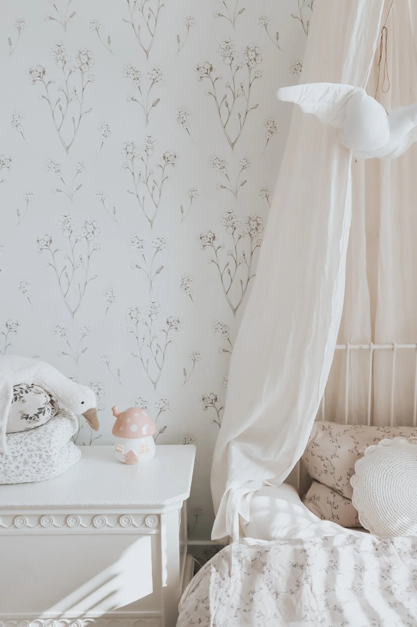 Thornhill Peel and Stick Wallpaper