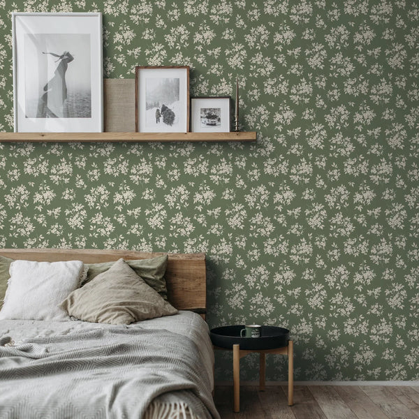 Vintage Charm: The Return of Cottagecore Wallpaper