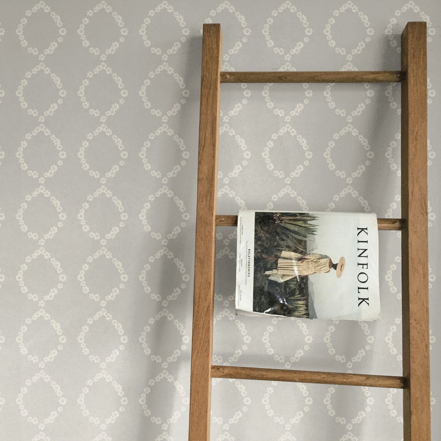 Daisy Chain Peel and Stick Wallpaper
