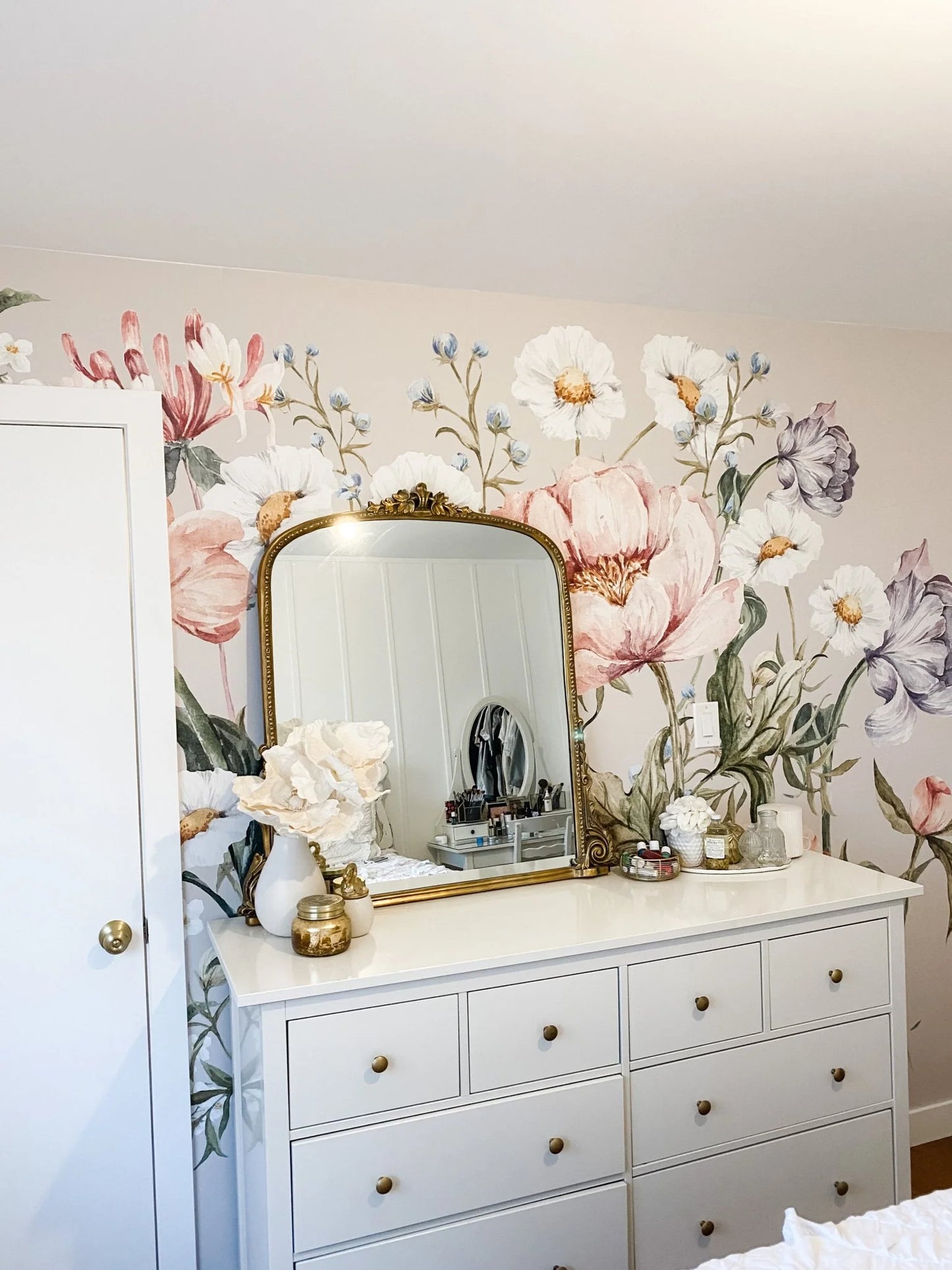 Midsummer Dream Wall Mural (Peel & Stick)