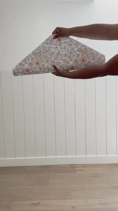 Mia Peel and Stick Removable Wallpaper