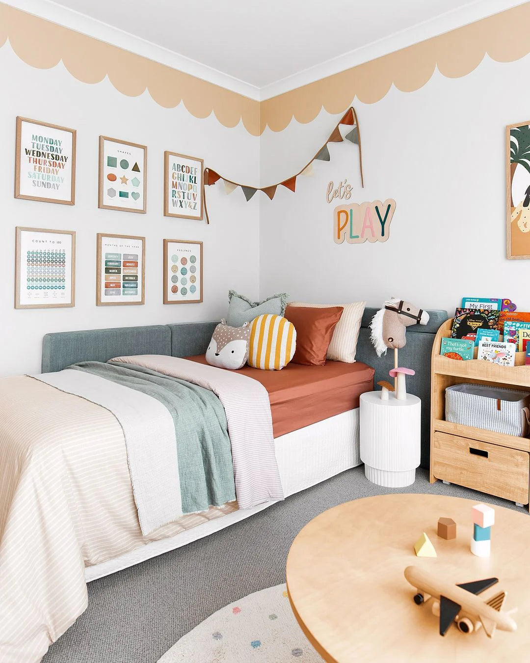 Scallop Border Wall Stickers